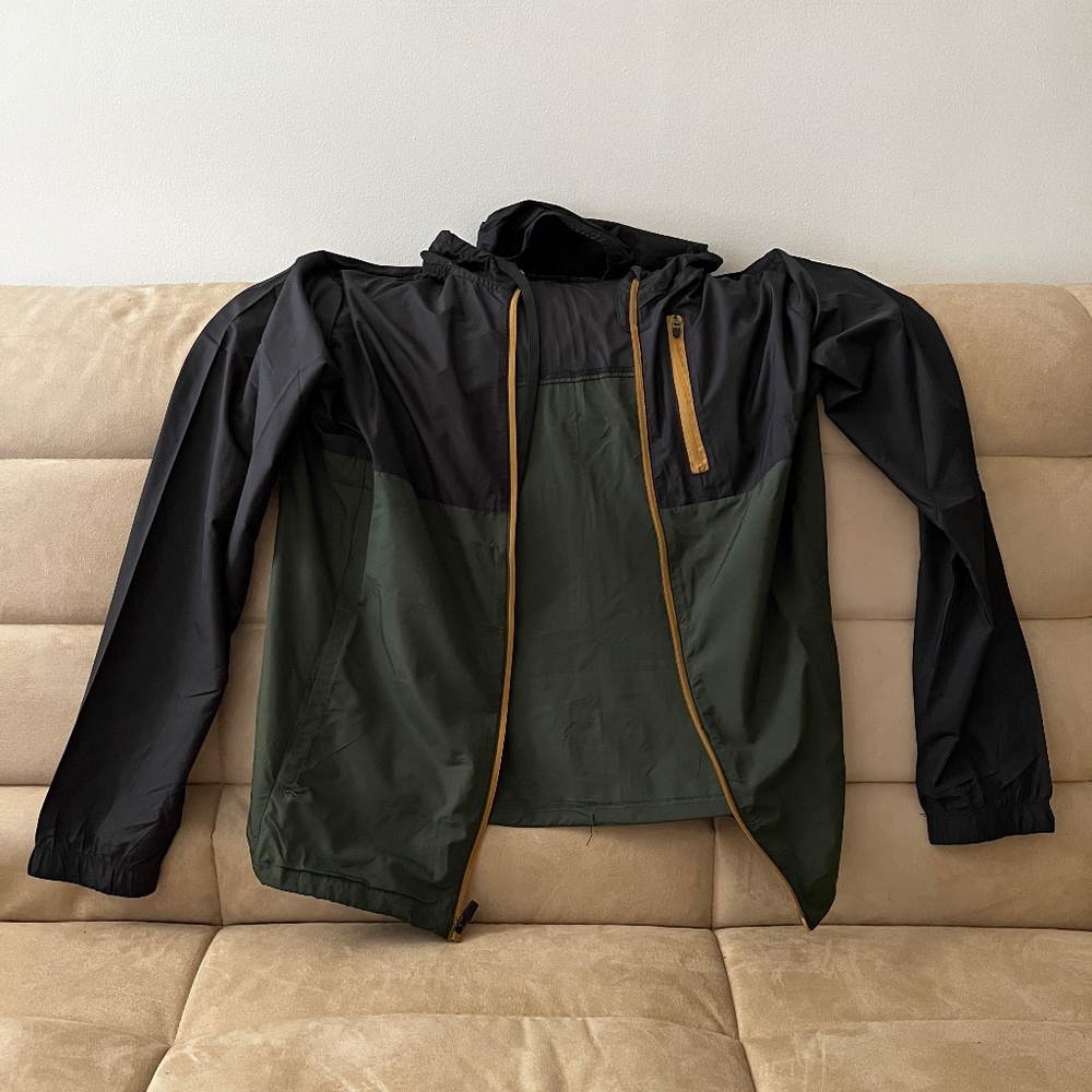 Eddie Bauer active wear light jacket